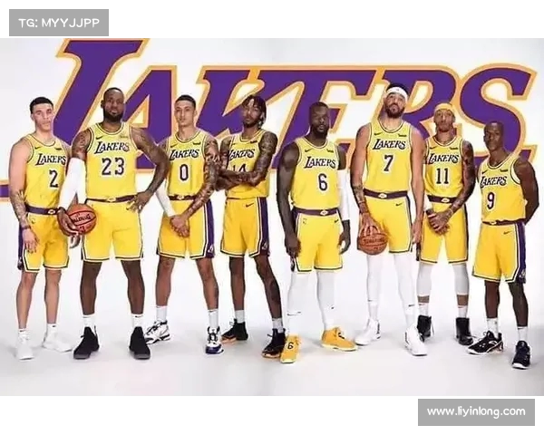 NBA球票价格走势分析与影响因素探讨 解析各队票价差异及观赛体验 NBA球票价格走势分析与影响因素探讨 解析各队票价差异及观赛体验