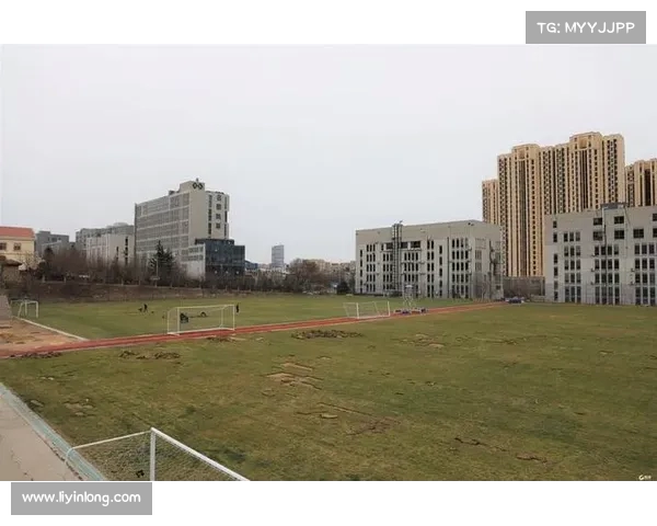 青岛海牛邀请福利院儿童走进主场 感受足球魅力与温暖关怀 青岛海牛邀请福利院儿童走进主场 感受足球魅力与温暖关怀